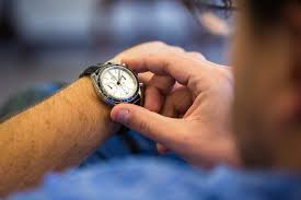 Sep 08, 2020 · measure the long end of the strap from the spring pinhole to the second or third hole on the watch band. Watch Size Chart Watch Band Dial Bezel Size Guide Crown Caliber