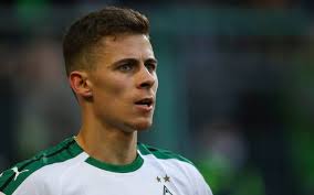 Thorgan hazard, 27, from belgium borussia dortmund, since 2019 left winger market value: Thorgan Hazard Ist Sich Mit Borussia Dortmund Einig