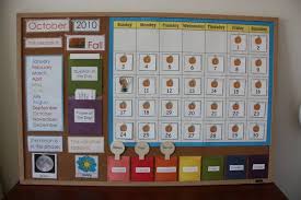 Quando il calendario sarà pronto ed assemblato potrà essere appeso nella cameretta dei bambini o diventare il calendario di tutta la. Calendari Fai Da Te Per Insegnare Ai Bambini Lo Scorrere Del Tempo Tutorial Greenme