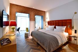 Modern farmhouse exterior designs and how they are change and evolving in architecture and designs. Das James Hotel Flensburg Upper Class Wintergarden