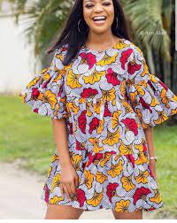 Robe jeune fille tendance enpagne It Very Lovely Beautiful Fashion Mensfashion Short African Dresses African Print Fashion Dresses African Clothing