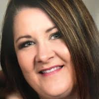 Jennifer Woolridge's Instagram, Twitter & Facebook