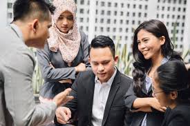 Saya juga mampu mendeteksi akun selebgram palsu yang hanya beli followers . Fresh Graduate Bergaji Rp 8 Juta Bisa Beli Apartemen Tersambung Kereta Halaman All Kompas Com