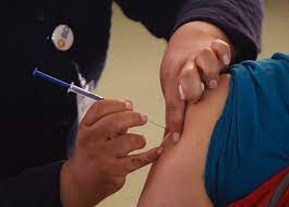 La vacunación se llevará a cabo en etapas de acuerdo a los grupos registrate. Pkc Owq3wh0 1m