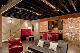 Come Arredare Un Seminterrato Ristrutturazione Seminterrato Design Tavernetta Soffitti A Vista