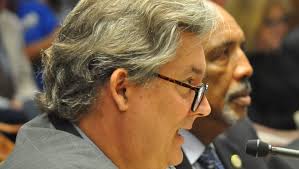 Paroled felons may get voting rights restored