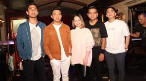 We did not find results for: Geisha Ingin Rebranding Lewat Single Terbaru Kumparan Com