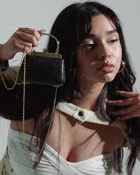 Andrea Alas's Instagram, Twitter & Facebook