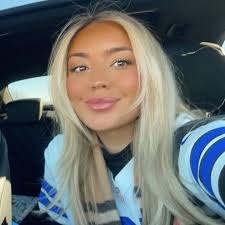 Brooke Henry (@brookehenryyyy)