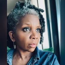 The note-taking is giving psycho