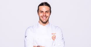 A proclamarlo migliore tra i migliori lo chef giorgio locatelli, che da michele ha partecipato all'edizione di masterchef all stars dopo essersi distinto per grinta e determinazione nella terza edizione di masterchef italia. Masterchef All Star In Chiaro Su Tv8 Ecco Chi Sono I 16 Ex Concorrenti Di Nuovo In Gara Tvzap