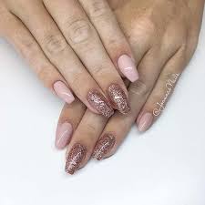 Ongles or rose gold gel nails rose gold nails metallic nails fun nails white nails pink nail gold glitter nail art designs. 23 Must Try Rose Gold Nail Art Designs Stayglam