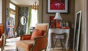 In our old townhouse in new york (above), i had installed wainscoting consisting of a small solid crown used as the chair rail. Keep Or Remove Chair Rail In Dining Room