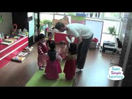 Make A Circle Super Simple Songs 2 3 Year Olds Toddler Circle Time Circle Time Songs Preschool Circle Time
