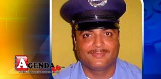 Acusado de 11 cargos el policía puertorriqueño que mató a 3 compañeros