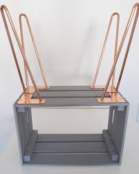 Cajon De Bricolaje Mesa Auxiliar Con La Horquilla Pierna Co Crate Side Table Diy Table Legs Diy Side Table