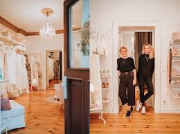 Maybe you would like to learn more about one of these? Nachhaltige Hochzeitskleider Second Hand Brautmode In Berlin Himmelblau Fotografie