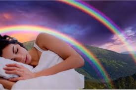 Rainbow In Dreams : बार-बार अगर सपने में दिखता है इंद्रधनुष, तो मिलते हैं  ये शुभ लाभ