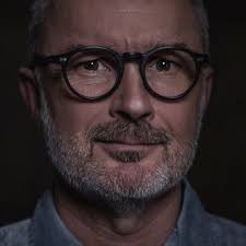 Jürg Waldmeier auf LinkedIn: Zu Besuch bei Svea Meyer im Kaffee Klatsch in  Chur. Die Geschichte dazu…