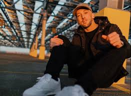 ' yonaguni' is a brand new release from puerto rican musician bad bunny in 2021. 357rnzizj3agqm