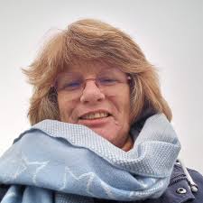 I went to ladymed school from 1988 to 1993 just trying to catch up with  some old stundents