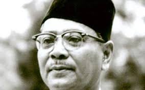 Cepat, tekan buzzer untuk jawab soalan! 5 Nilai Pengajaran Tunku Abdul Rahman Untuk Anda Yang Rasis Dan Suka Stereotaip Iluminasi