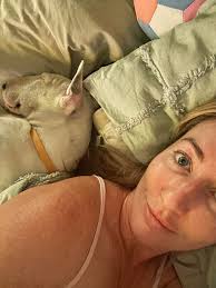 Sisters who are inseparable despite bullying