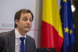 . le maintien du comité de concertation afin d'assurer . un échange continu entre les acteurs et les citoyens. L Horeca Et Les Metiers De Contact Sur La Table Du Comite De Concertation Ce Vendredi Le Soir