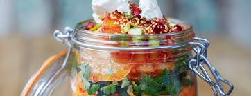 We're eating the rainbow we've got two of our five a day. Couscoussalade Granaatappel Van Jamie Oliver Lekker Gezond