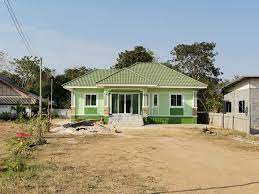 บ านพ กอาศ ยช นเด ยว 3 ห องนอน 2 ห องน ำ หล งคาทรงป นหยาโทนส เข ยวสวยๆ ด ไอเด ยบ าน ในป 2021 ร ปแบบบ าน ออกแบบบ าน ผ งบ าน