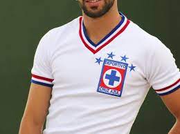 Además, defendió la playera de la selección de perú en 84 partidos y disputó cuatro copas américa. Retro Stars Jersey Retro Cruz Azul 1974 Visita Facebook