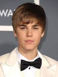 Comb the bangs into the front and follow the side sweep look. 21 Crazy Justin Bieber Haircut Styles Throughout The Years