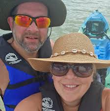 What are the experiences with Thrive community school for elementary age?