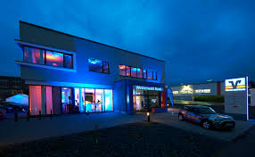 Westerwaldbank.de (hosted on fiduciagad.de) details, including ip, backlinks, redirect information, and reverse ip shared hosting data Neubau Filiale Dierdorf Westerwald Bank Eg Volks Und Raiffeisenbank