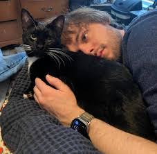 Janet Blom's Instagram, Twitter & Facebook