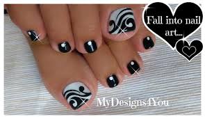Black And White Nail Art Design Easy Toenail Art Design Black And White Pedicure Cherno Belyj Pedikyur Toenail Art Designs Summer Toe Nails Cute Toenail Designs