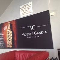 A light sparkling that keeps its flavour on the palate thanks to its fine and delicate bubbles. Bodegas Vicente Gandia 1 Tip From 21 Visitors