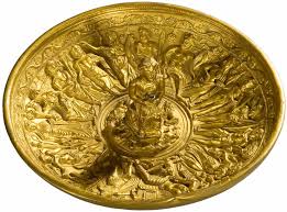 Patrimoniul arheologic antic al româniei vezi şi lăzi din românia galerie de imagini (30) tezaurul de la pietroasa (cloşca cu puii de aur). Tezaurul De La Pietroasa Forza Romania