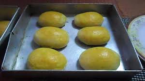 Selai kacang merah digunakan sebagai isi berbagai kue cina, jepang, dan korea. Resep Dan Cara Membuat Roti Isi Kacang Hijau Sederhana Youtube