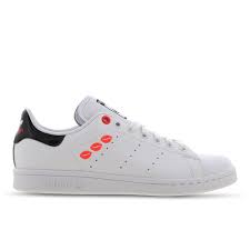 Découvre la collection de chaussures stan smith adidas et choisis parmi une large sélection de coloris, d'imprimés et de matières ! Adidas Stan Smith Femme Chaussures Benude Magazine