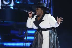 Each team is represented in the final, including team blake shelton, team kelly clarkson, team john legend and team gwen stefani.carson daly hosts. The Voice 19 Top 5 Finale Polls Vote For Your Favorites