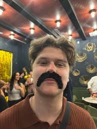 Roommate wanted in Lakeview or Lincoln Park area