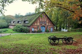 Die lüneburger heide, etwa 40 kilometer vor hamburg, ist vor allem für pendler und junge. Schnappchen Hauser Wer Hatte Gedacht Dass Es In Niedersachsen So Viele Gunstige Hauser Gibt Auf Nach Niedersachsen Https Www Wohnung Jetzt De Wohnungssuche Niedersachsen Haus Kaufen Property Location Niedersachsen Price Max 200000 Size Min