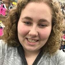 Lisa Hulen's Instagram, Twitter & Facebook