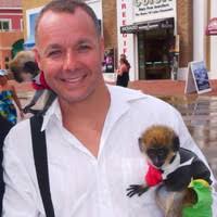 40+ perfiles de «Parello»