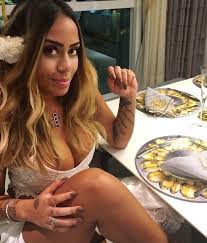 Neymar's sister rafaella santos has posted a series of stunning pictures on instagramcredit: Neymar S Sister Rafaella Confirms She Is Dating Brazil And Inter Milan Forward Gabriel Gabigol Barbosa