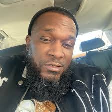 Aaron Cullars's Instagram, Twitter & Facebook