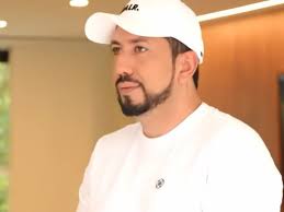 Intervienen bienes de supuesto DJ, fotógrafo y trader Christian Bustos: así  estafaba