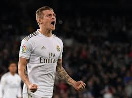 Official website with detailed biography about toni kroos, the real madrid midfielder, including statistics, photos, videos, facts, goals and more. Primera Division News Toni Kroos Knackt Rekordmarke Bei Real Madrid