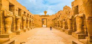 Dalla storia è tratto l'omonimo film del 1984. Tempio Di Karnak Complesso Templare Di Karnak